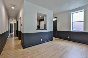 989 Paradrome St, Cincinnati, OH 45202 - Photo 8