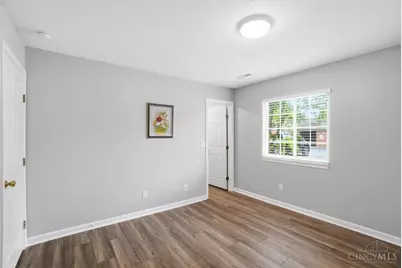 7331 Chatham Court #B, West Chester, OH 45069 - Photo 10