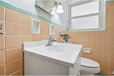 6229 Fairhurst Avenue, Cincinnati, OH 45213 - Photo 28