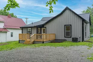 342 Johnson St, Hillsboro, OH 45133 - Photo 2