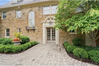 32 Hampton Lane, Cincinnati, OH 45208 - Photo 6