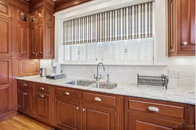 32 Hampton Lane, Cincinnati, OH 45208 - Photo 30