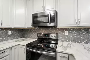 10555 Montgomery Rd, Montgomery, OH 45242 - Photo 14