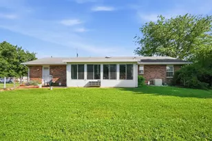 8233 Meadowlark Dr, Carlisle, OH 45005 - Photo 30