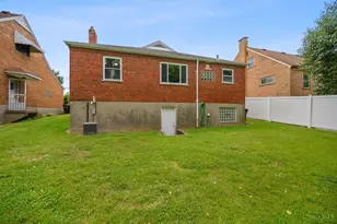 1723 Tuxworth Ave, Cincinnati, OH 45238 - Photo 36