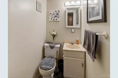 2635 Keysport Lane, Cincinnati, OH 45231 - Photo 18
