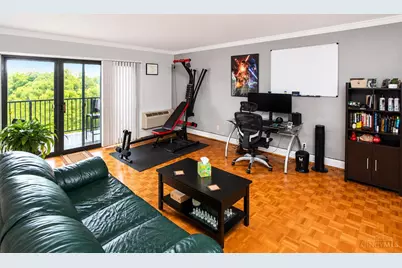 1815 William Howard Taft Road #809, Cincinnati, OH 45206 - Photo 2