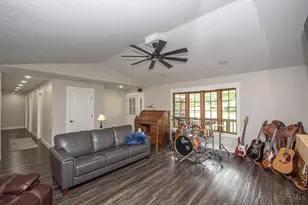 40 Lakengren Dr, Lake Lakengren, OH 45320 - Photo 12