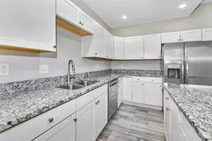 4703 Stewart Ave, Cincinnati, OH 45227 - Photo 14