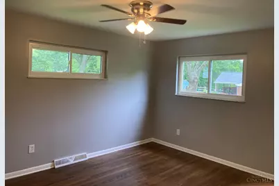 3040 Werkridge Drive, Cincinnati, OH 45248 - Photo 8