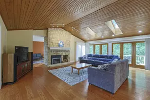 9774 Berry Hill Dr, West Chester, OH 45241 - Photo 4