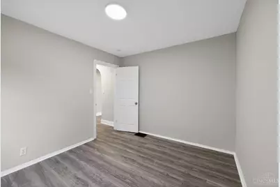 1818 Lawn Avenue, Cincinnati, OH 45237 - Photo 12