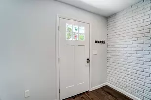 5701 Montgomery Rd, Cincinnati, OH 45212 - Photo 6
