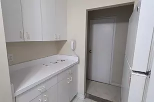 2444 Madison Rd, Cincinnati, OH 45208 - Photo 18