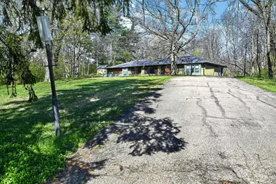 439 Hidden Valley Lane, Wyoming, OH 45215 - Photo 2