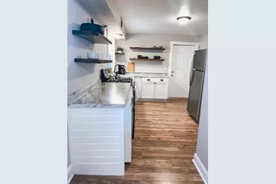 2149 W Clifton Avenue, Cincinnati, OH 45219 - Photo 2