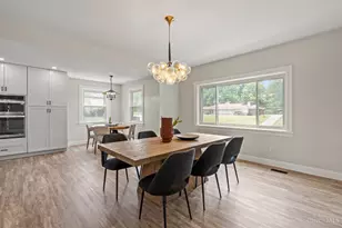 4150 Paddock Rd, Cincinnati, OH 45229 - Photo 6