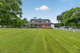 833 Carpenter Rd, Miami Township, OH 45140 - Photo 2