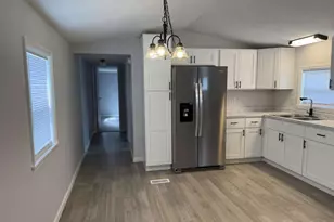 250 S Nelson Ave, Wilmington, OH 45177 - Photo 8