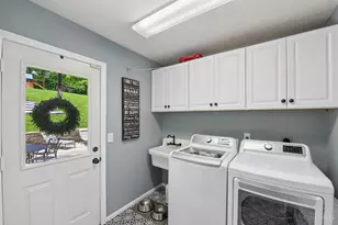 7757 Dennler Ln, Cincinnati, OH 45247 - Photo 48