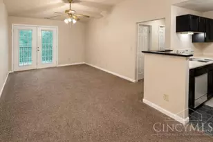 7343 Chatham Ct, West Chester, OH 45069 - Photo 2