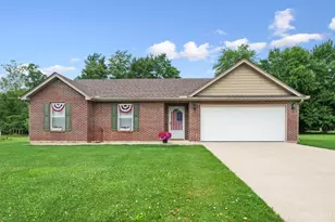 50 Douglas Cir, Pleasant Township, OH 45121 - Photo 2