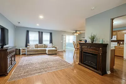 312 Heftner Circle, Hamilton Township, OH 45039 - Photo 6