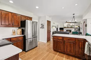 6546 Mapleton Ave, Delhi Township, OH 45233 - Photo 8