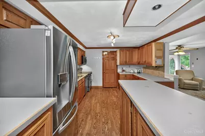 5585 Betty Lane, Miami Township, OH 45150 - Photo 8