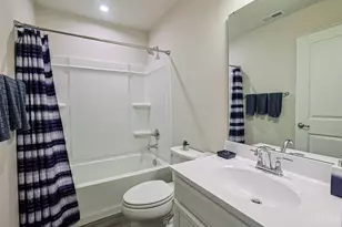 982 Steamboat Dr, Union Township, OH 45244 - Photo 26