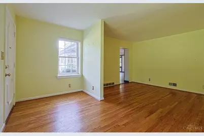 258 Hilltop Lane, Wyoming, OH 45215 - Photo 48