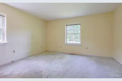 258 Hilltop Lane, Wyoming, OH 45215 - Photo 18