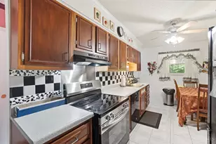 942 Goodhue Cir, Forest Park, OH 45250 - Photo 10