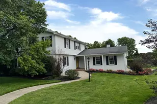 876 Maple Ridge Ct, Fairfield, OH 45014 - Photo 4