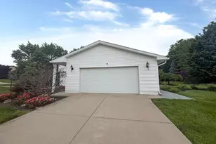 876 Maple Ridge Ct, Fairfield, OH 45014 - Photo 10