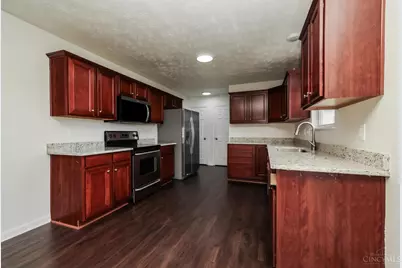 7346 Country Walk, Franklin, OH 45005 - Photo 8