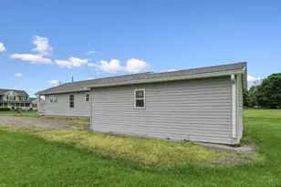158 Montana Dr, Jackson Township, OH 45171 - Photo 8