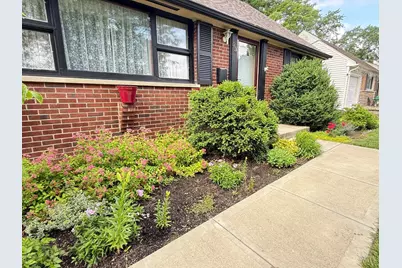 53 Hadley Road, Green Hills, OH 45218 - Photo 2