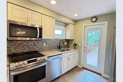 53 Hadley Road, Green Hills, OH 45218 - Photo 6