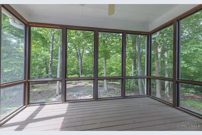6879 Prairie View Drive, Hamilton Township, OH 45039 - Photo 24