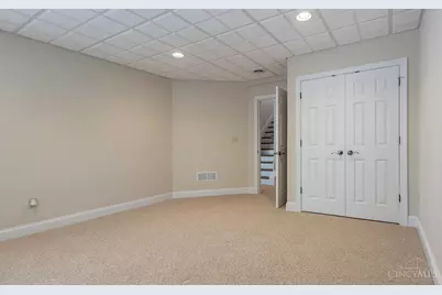 6879 Prairie View Drive, Hamilton Township, OH 45039 - Photo 28