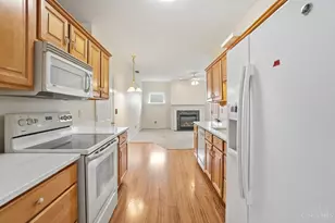 1227 Mals Way, Miamisburg, OH 45342 - Photo 8