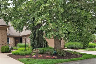 5 Waterview Ct, Hamilton, OH 45013 - Photo 1