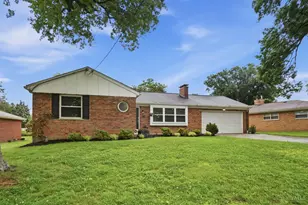 5694 Sprucewood Dr, Green Township, OH 45239 - Photo 4