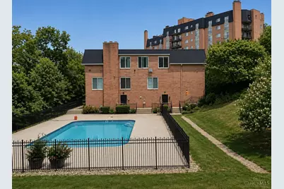 880 Rue De La Paix #A5, Cincinnati, OH 45220 - Photo 12