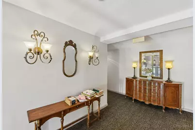 880 Rue De La Paix #A5, Cincinnati, OH 45220 - Photo 38