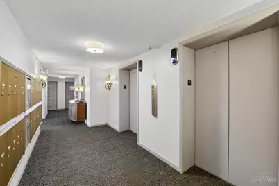 880 Rue De La Paix #A5, Cincinnati, OH 45220 - Photo 40