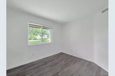 5562 Baywatch Way #104, Deerfield Township, OH 45040 - Photo 16