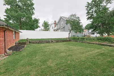 2003 Crane Avenue, Cincinnati, OH 45207 - Photo 34