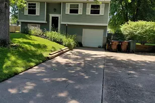 1547 Buckboard Ln, Goshen, OH 45140 - Photo 2